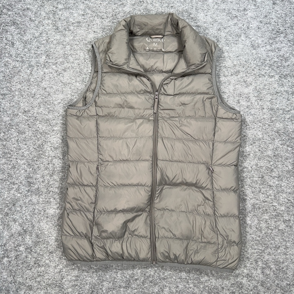 Quince Vest Womens M Gray Puffer Jacket Down Insulated Quilted Packable Winter